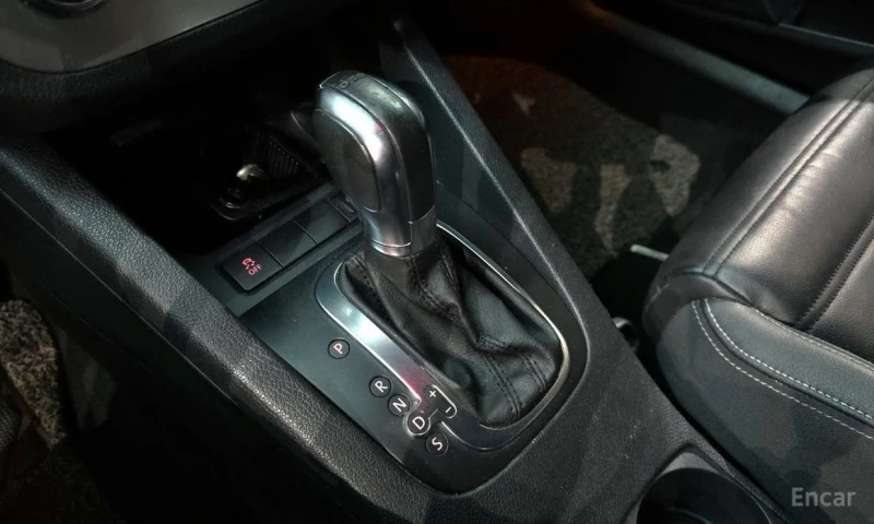 VW Scirocco, снимка 9 - Автомобили и джипове - 52322831