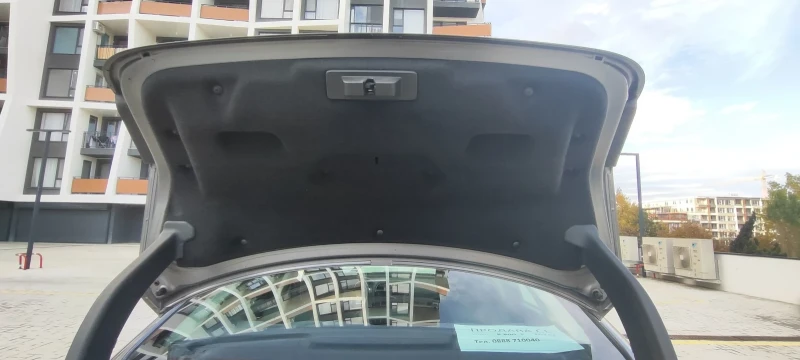 Jaguar XE 20d pure, снимка 17 - Автомобили и джипове - 52370324