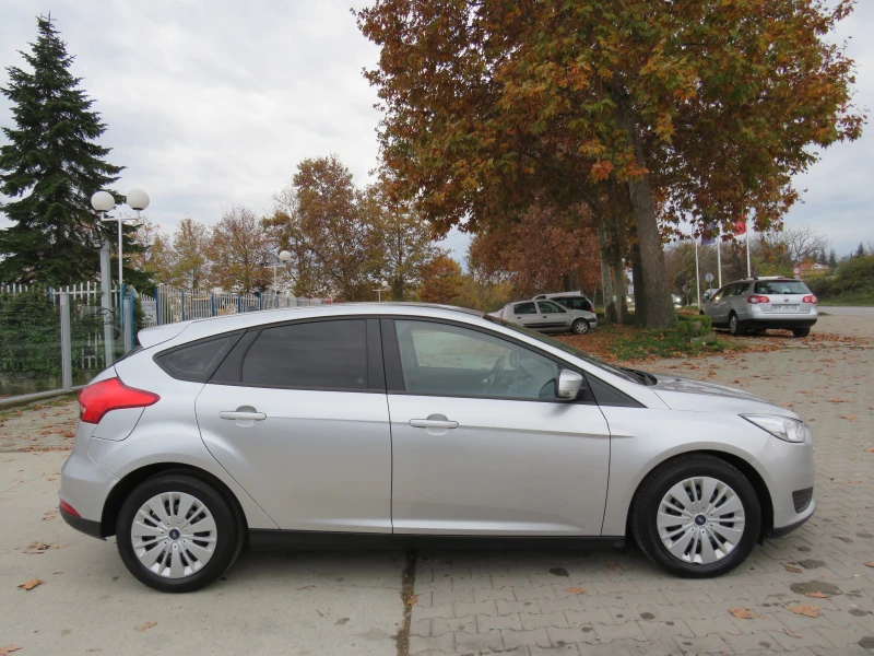 Ford Focus * 100к.с РЪЧКА РЕГИСТРИРАН ТОП СЪСТОЯНИЕ* * * , снимка 4 - Автомобили и джипове - 52492967