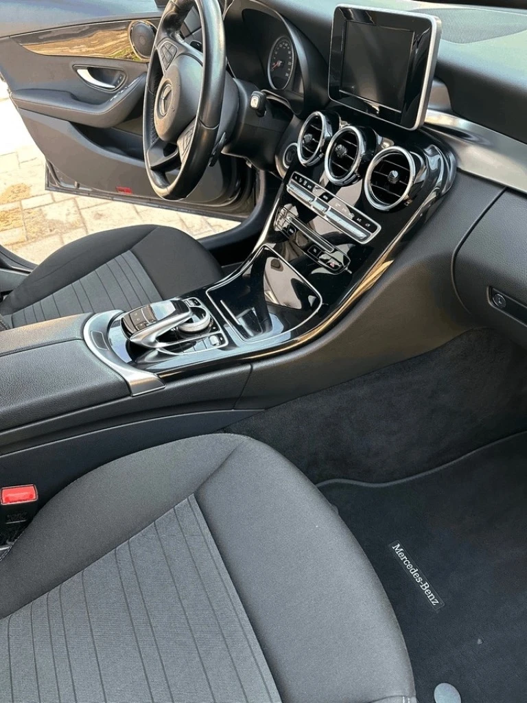 Mercedes-Benz C 220, снимка 6 - Автомобили и джипове - 54284991
