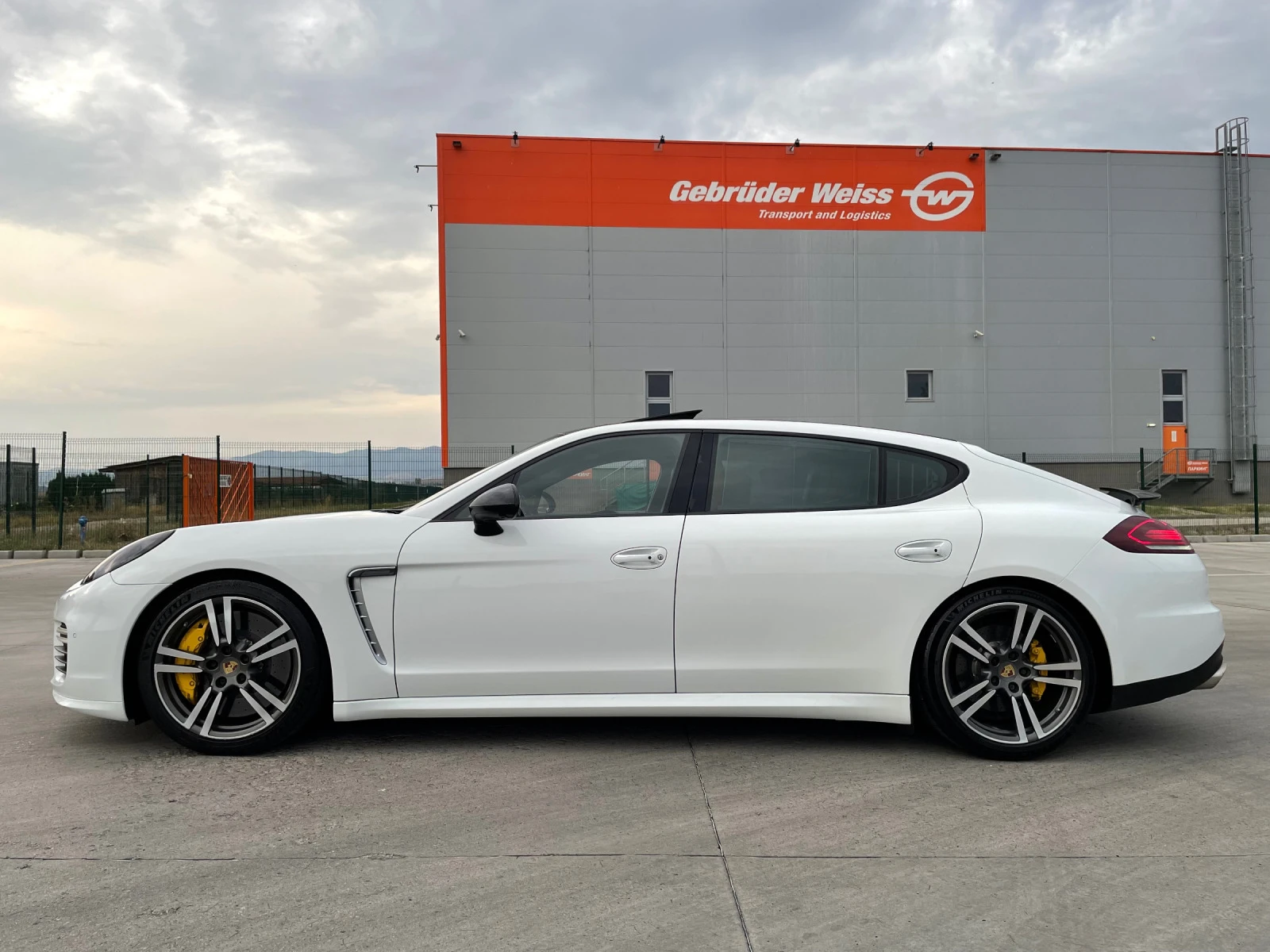 Porsche Panamera Turbo S Long Executive Гаранция - изображение 4