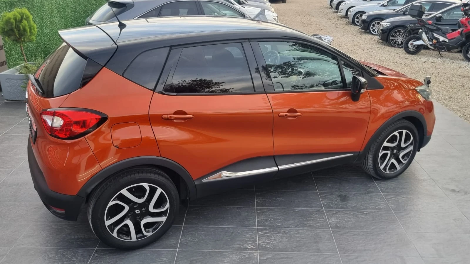 Renault Captur 1.5 dci EDC Energy - изображение 10