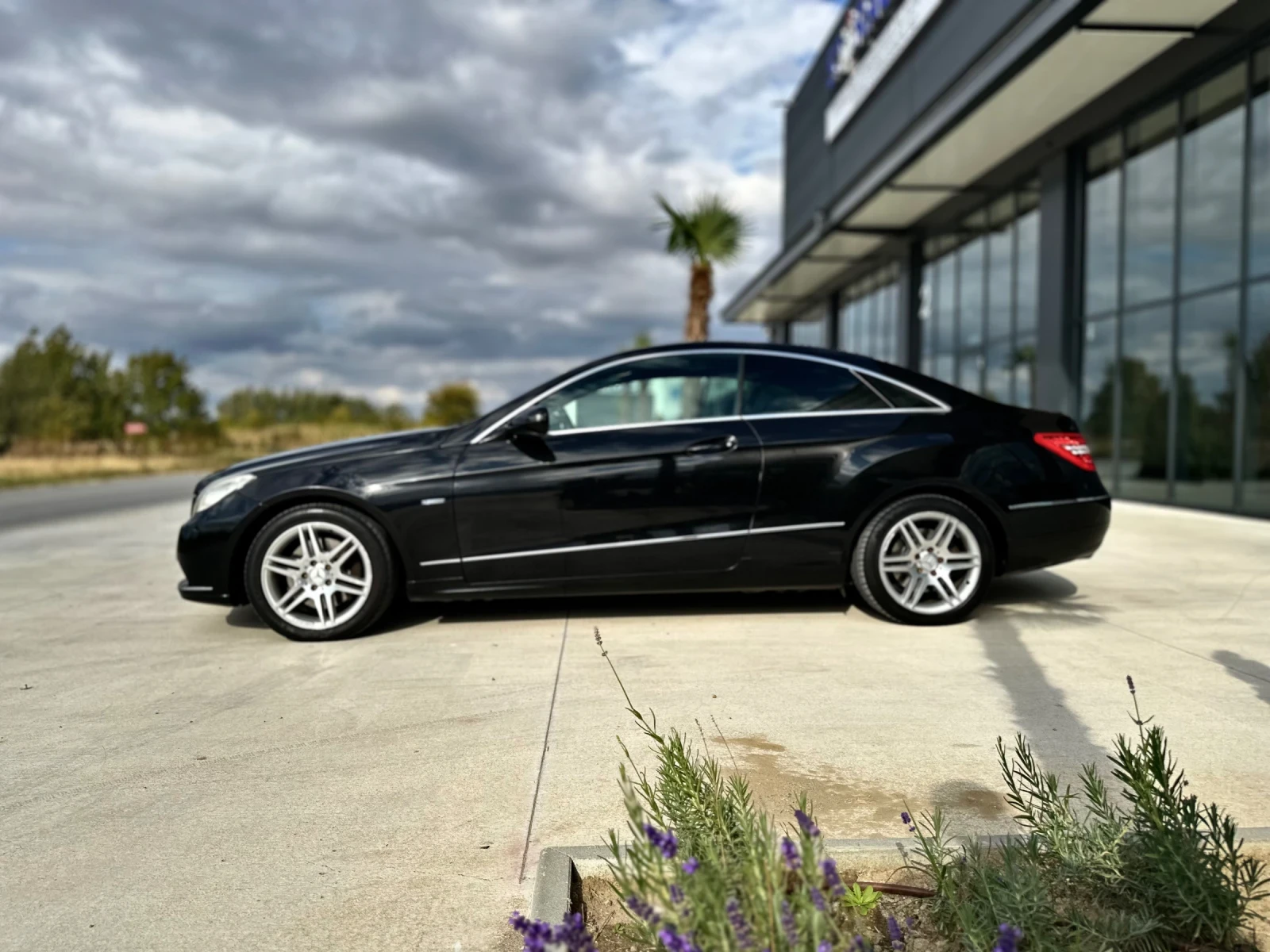 Mercedes-Benz E 350 CDI COUPE - изображение 3