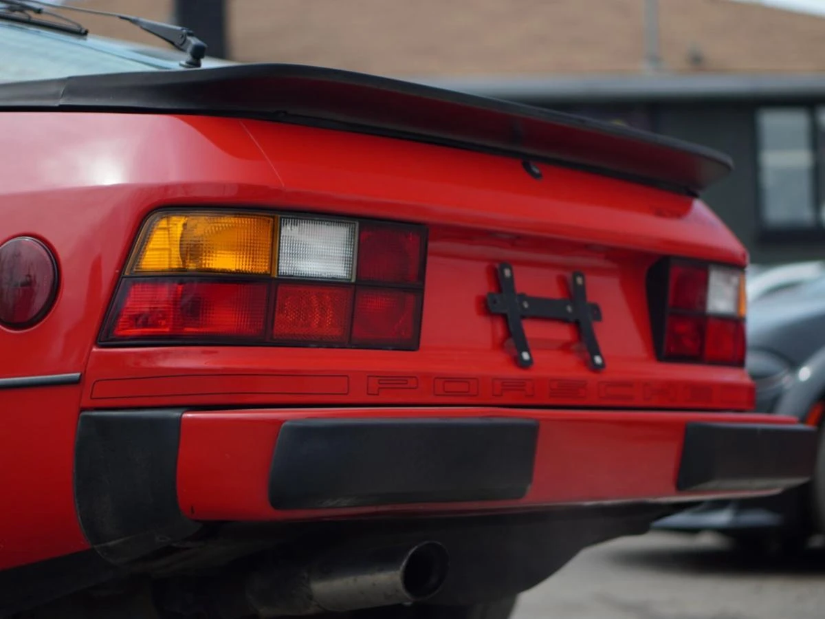 Porsche 924  S CARFAX АВТО КРЕДИТ  - изображение 3