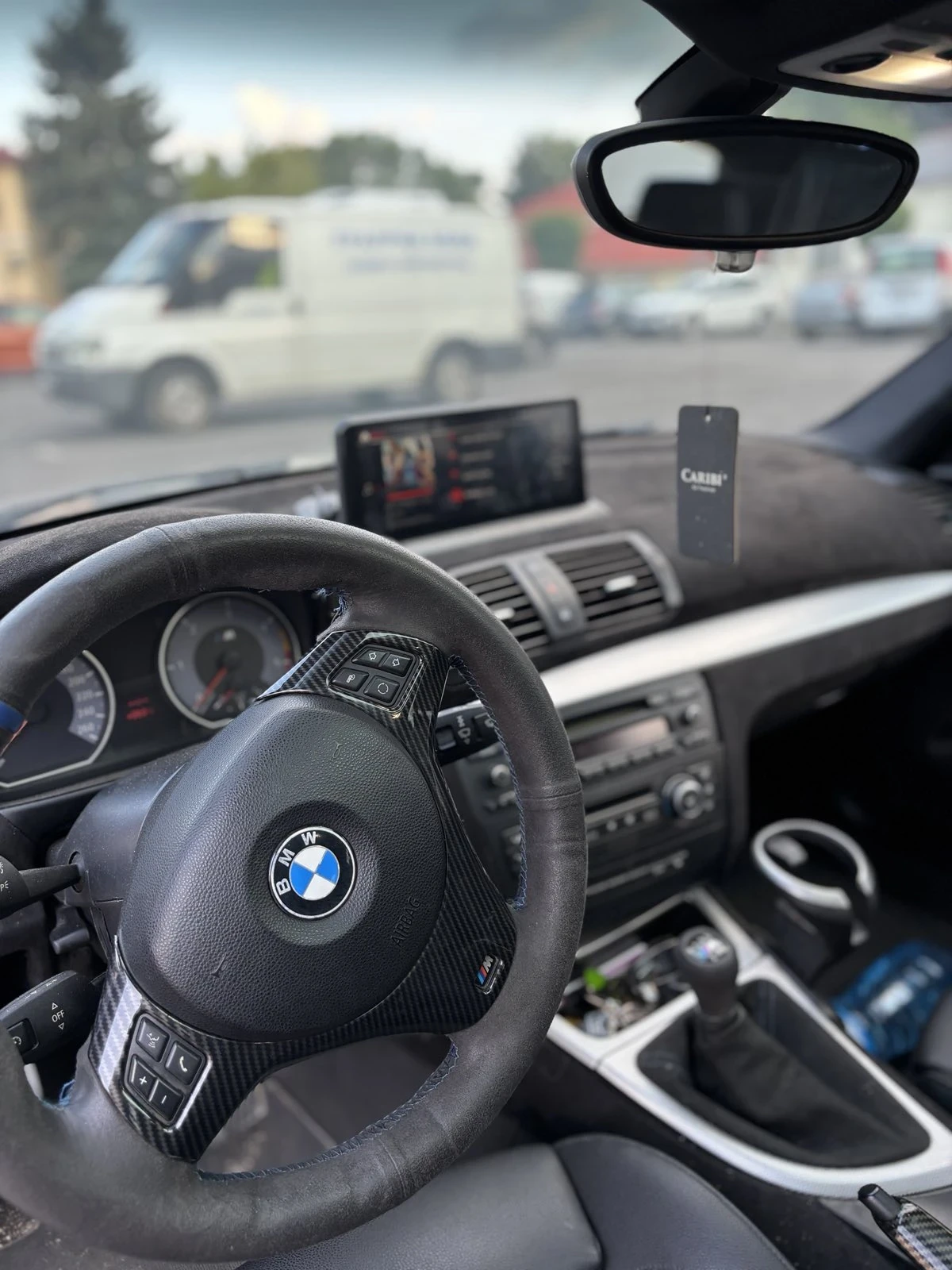 BMW 120  М Пакет, снимка 9 - Автомобили и джипове - 52459561