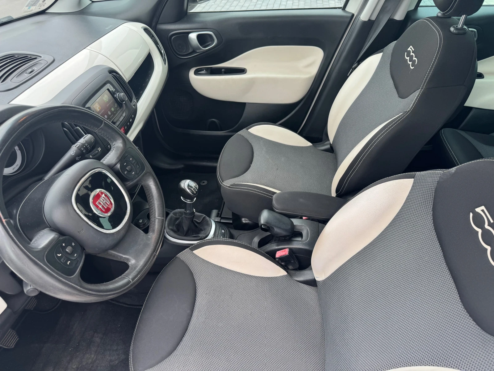 Fiat 500L 107 хил км! / Панорама / 0.9i - 105ps / 6-скорости - изображение 8