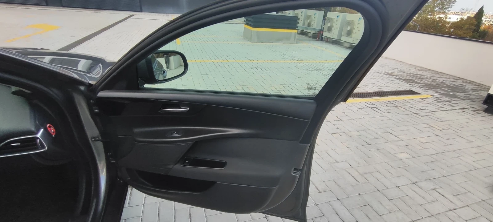 Jaguar XE 20d pure | Mobile.bg   12