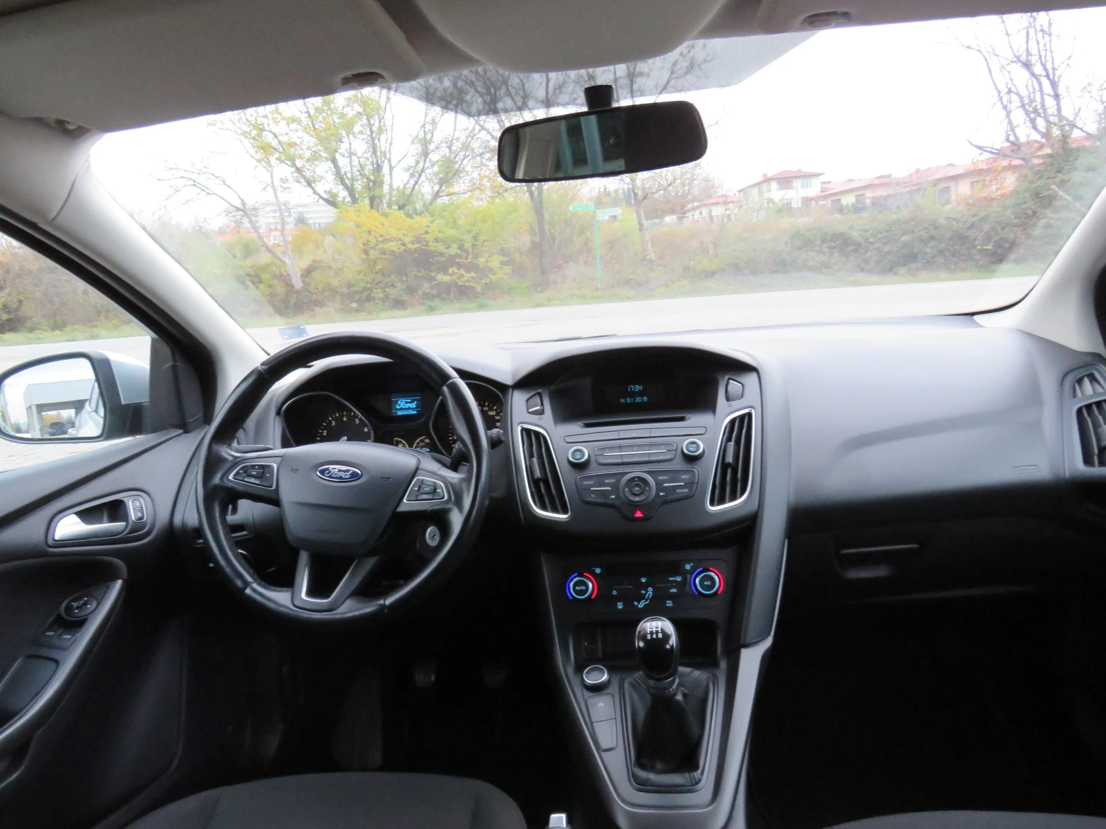 Ford Focus * 100.    * * *  | Mobile.bg   13