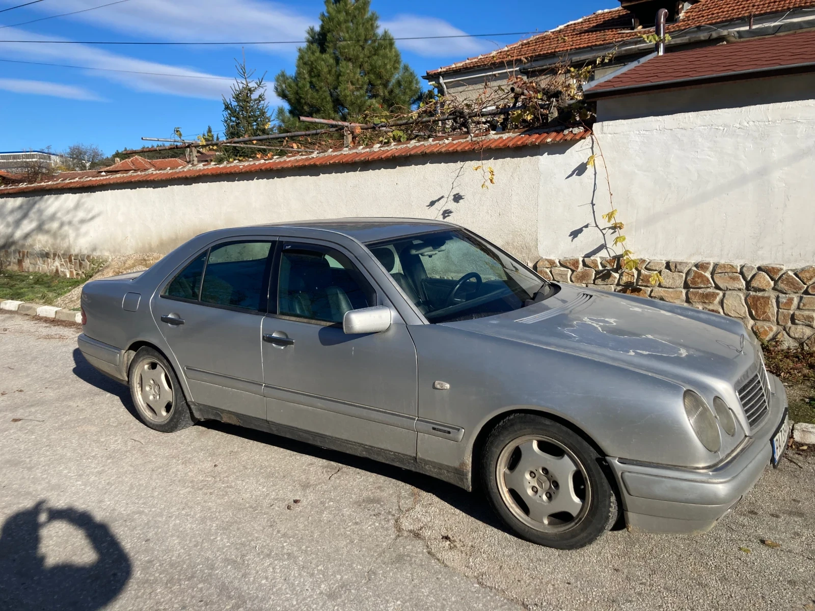 Mercedes-Benz E 200 | Mobile.bg   2