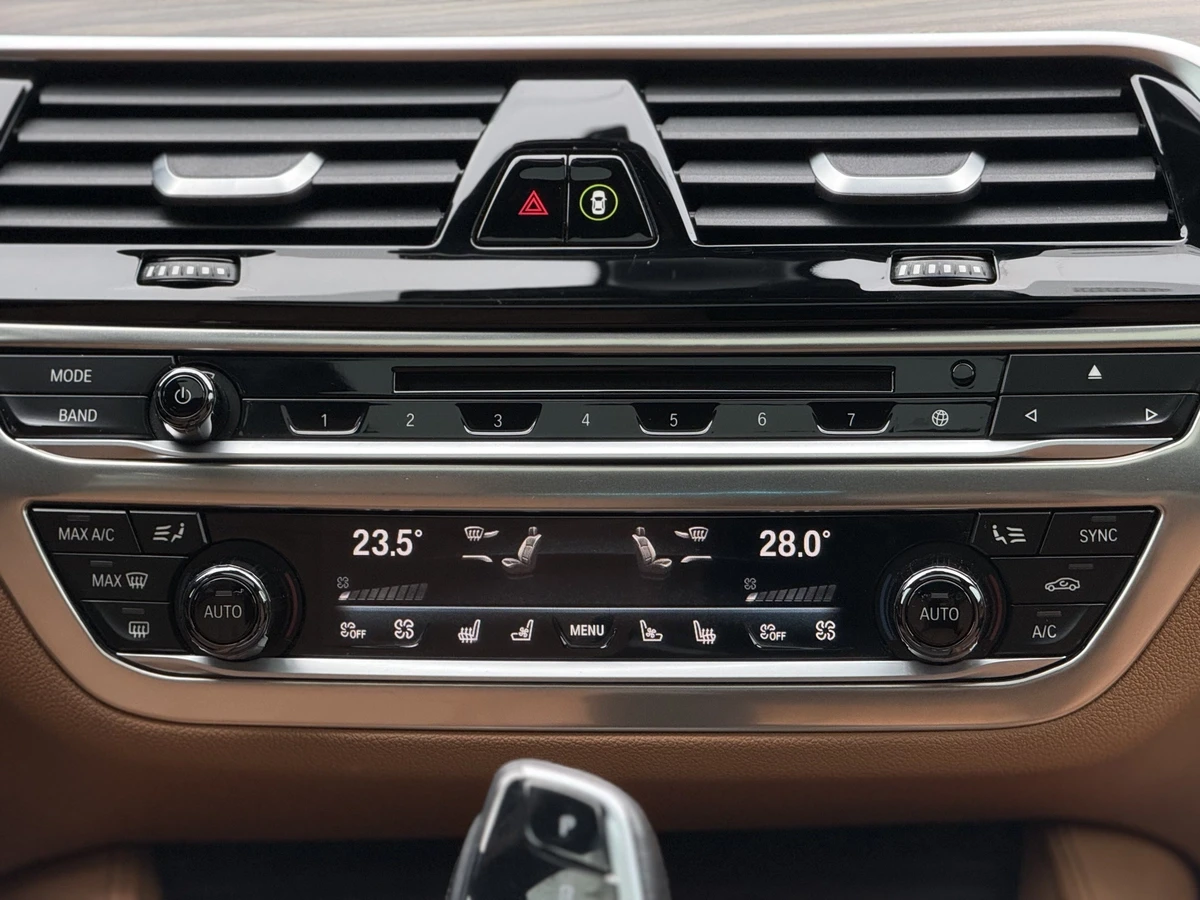 BMW 550 М  X-Drive - изображение 10