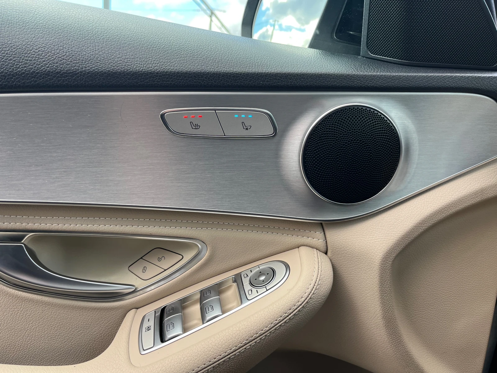 Mercedes-Benz C 220 Avantgarde , снимка 8 - Автомобили и джипове - 53772174