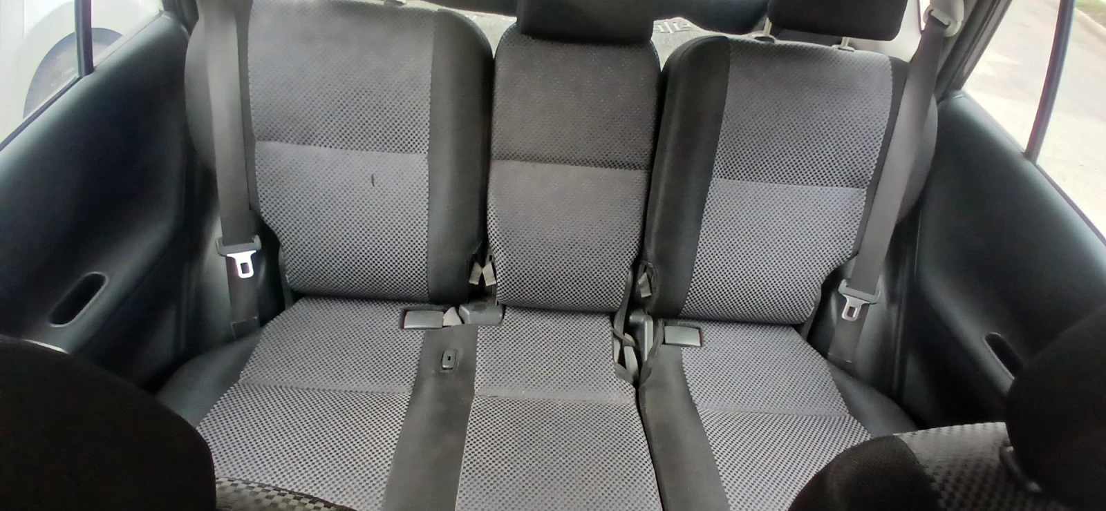 Toyota Corolla verso VVT-i, снимка 13 - Автомобили и джипове - 54140815