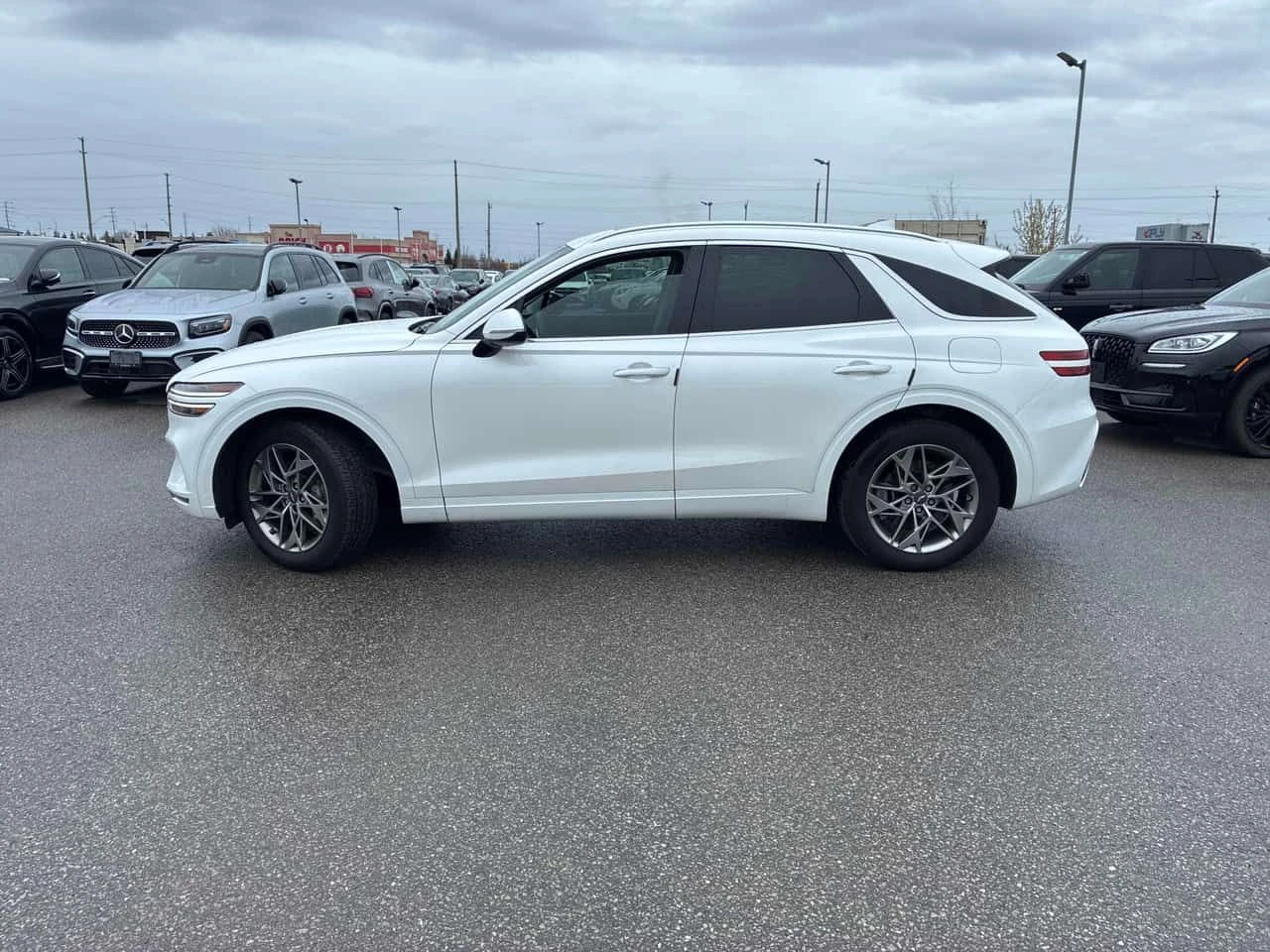 Genesis GV70 * 2.5T Advanced * DISTRONIC* AMBIENT* OБДУХВАНЕ* , снимка 2 - Автомобили и джипове - 54385990