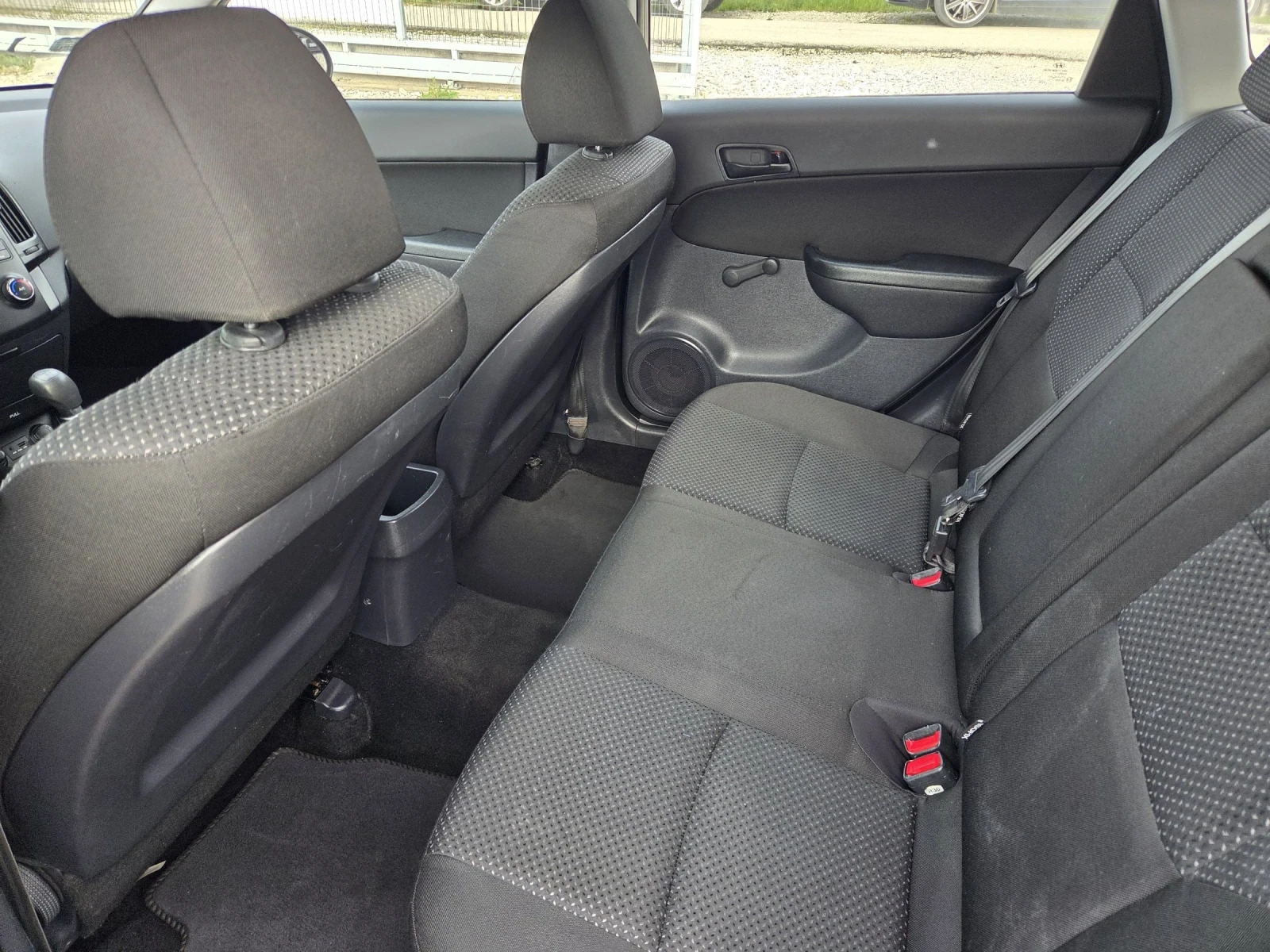 Hyundai I30 1.6 * ���� ������*  | Mobile.bg � ����������� 10