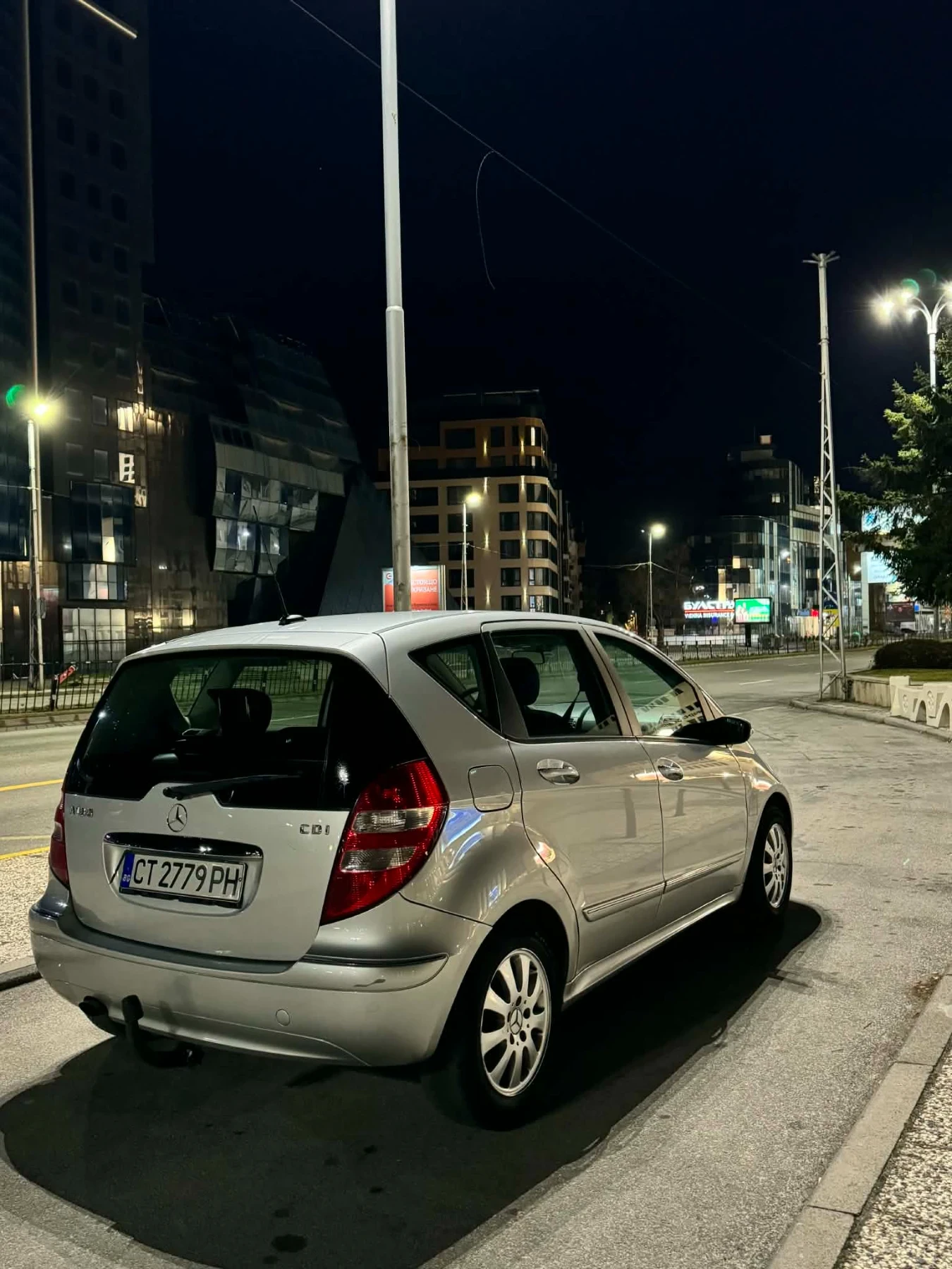 Mercedes-Benz A 180, снимка 2 - Автомобили и джипове - 54729378