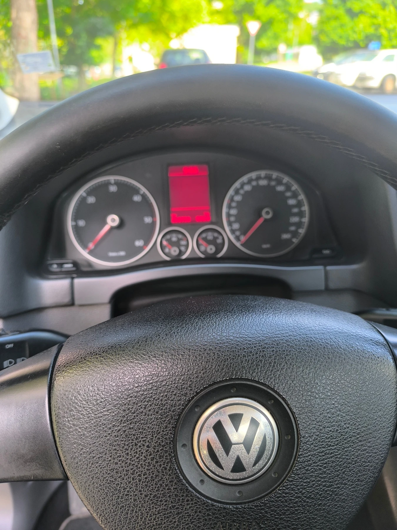 VW Golf Plus, снимка 10 - Автомобили и джипове - 54785982