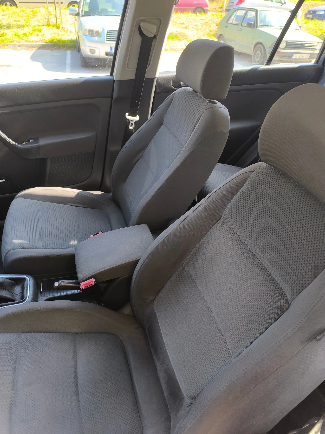 VW Golf Plus, снимка 8 - Автомобили и джипове - 54785982
