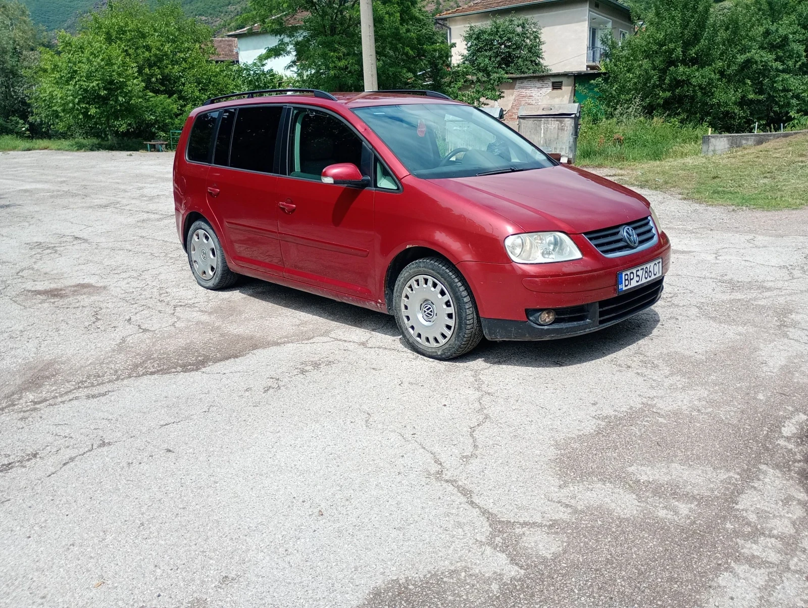 VW Touran, снимка 3 - Автомобили и джипове - 54869919