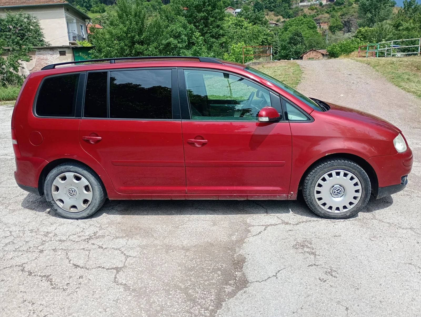VW Touran, снимка 4 - Автомобили и джипове - 54869919