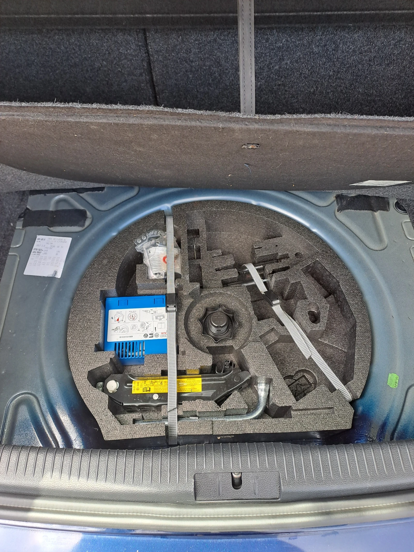 VW Golf, снимка 8 - Автомобили и джипове - 54973774