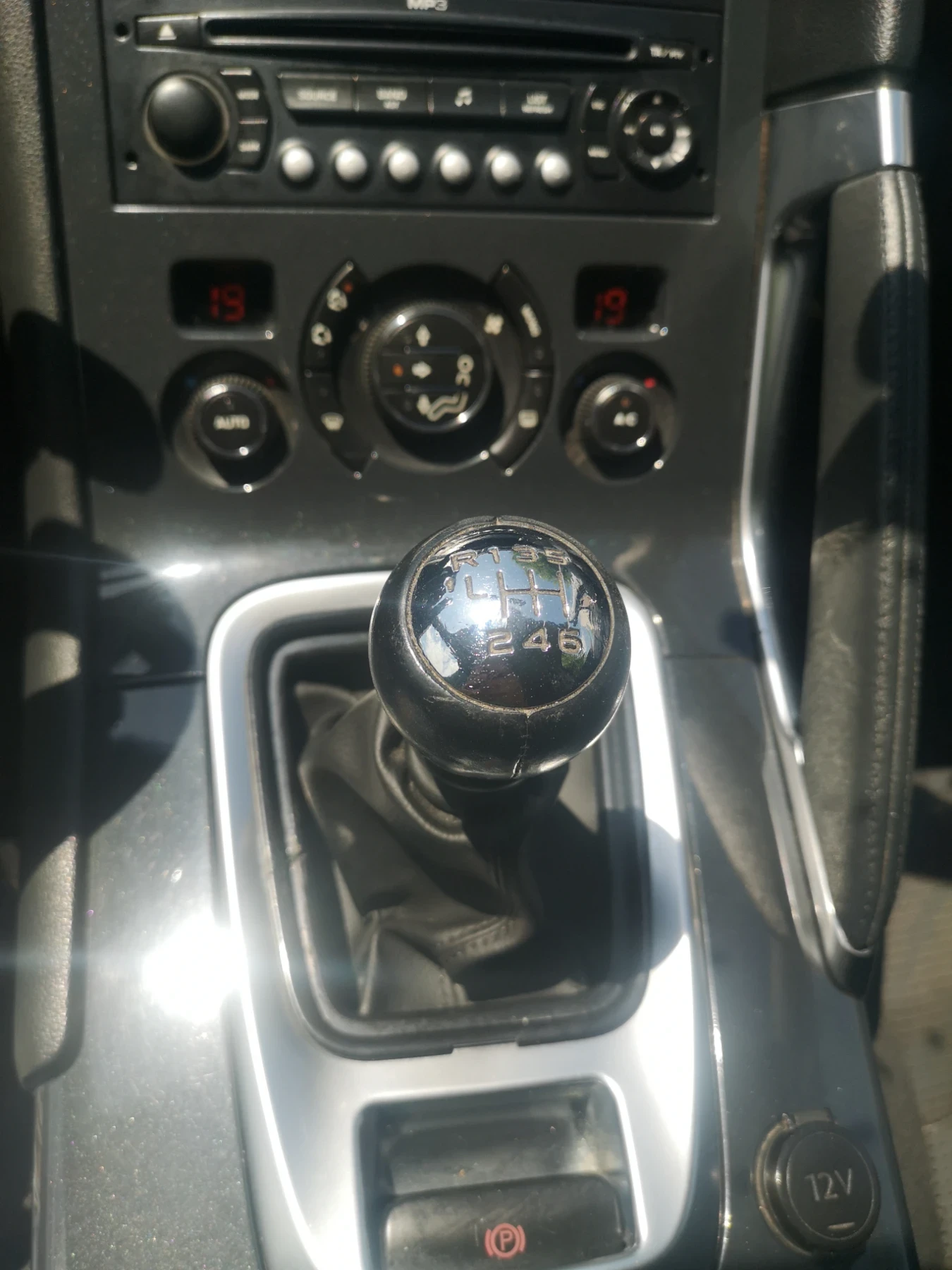 Peugeot 3008, снимка 8 - Автомобили и джипове - 54979925
