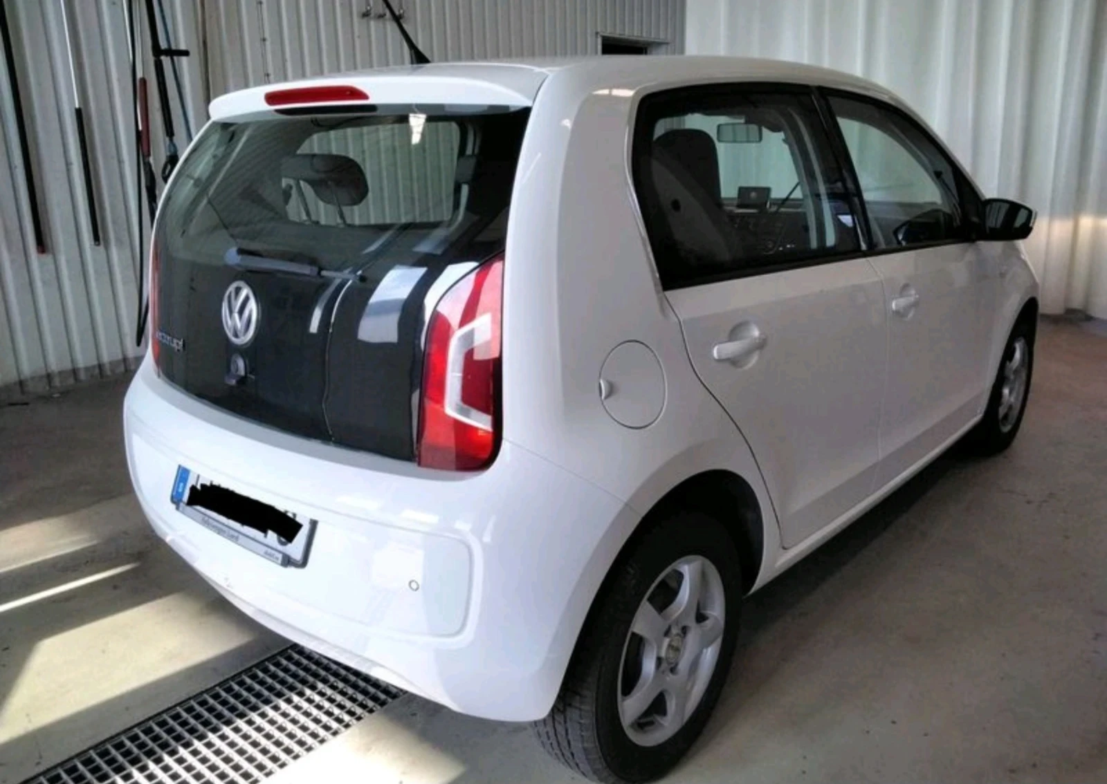 VW Up 17200 км!!!, снимка 5 - Автомобили и джипове - 55191399