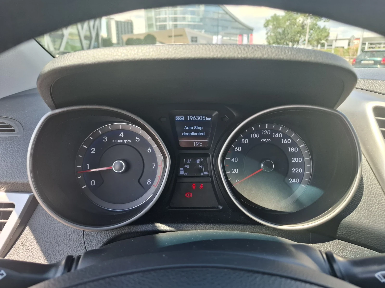 Hyundai I30 1.6, снимка 13 - Автомобили и джипове - 55221670