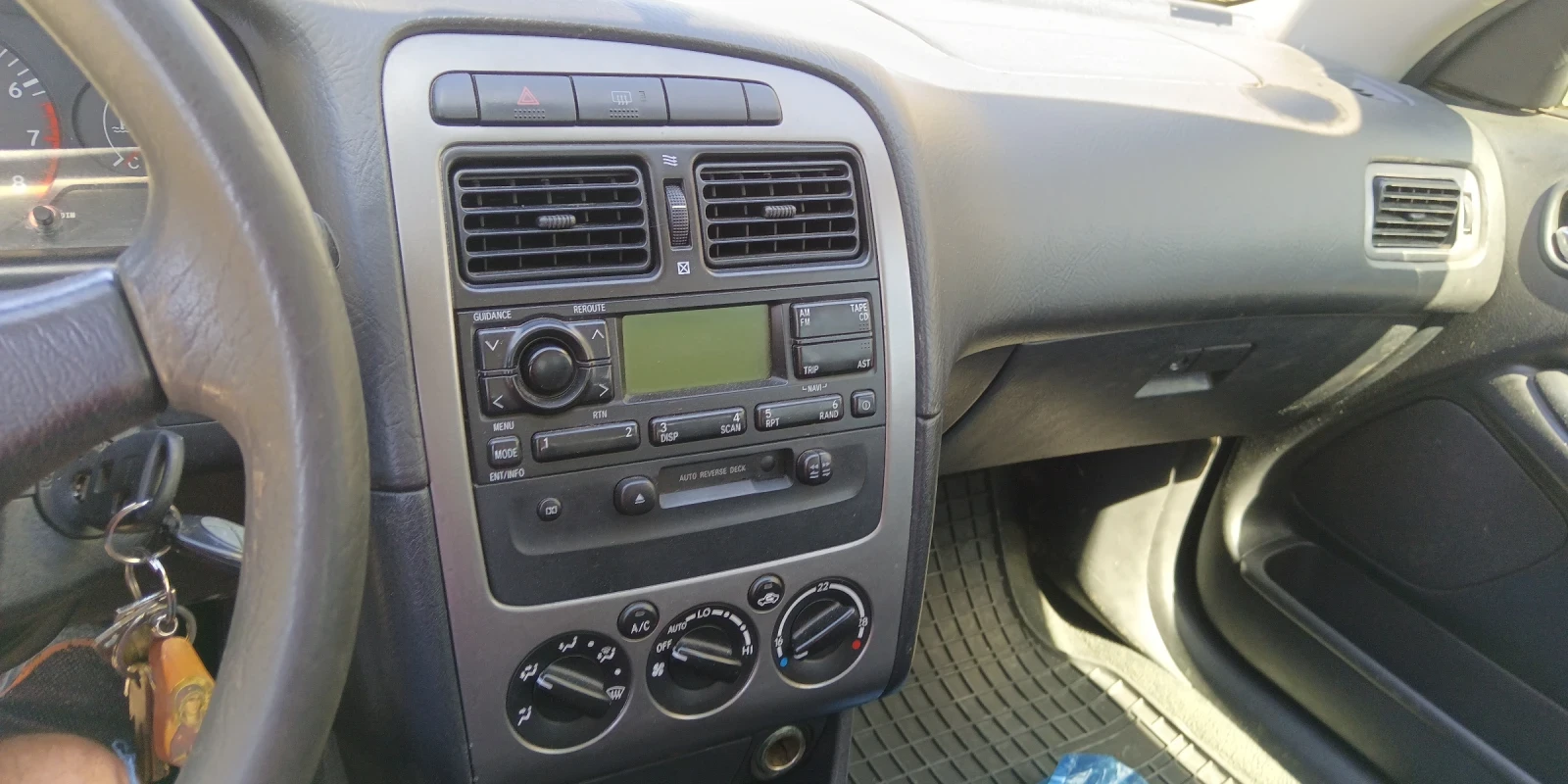 Toyota Avensis, снимка 5 - Автомобили и джипове - 56011659