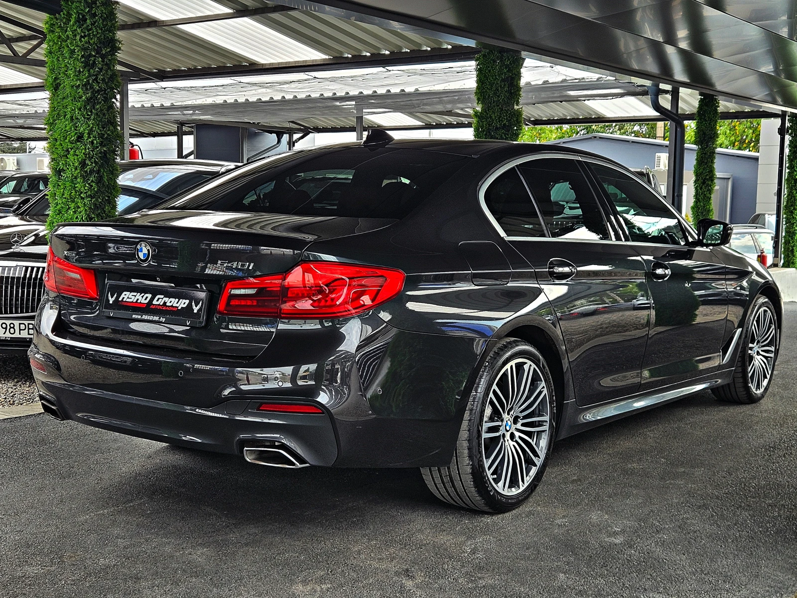 BMW 540 i/M/XD/3DCAMERA/HUD/HARMAN/KEY GO/AMBIENT/ПАМЕТ/LI, снимка 5 - Автомобили и джипове - 56165004