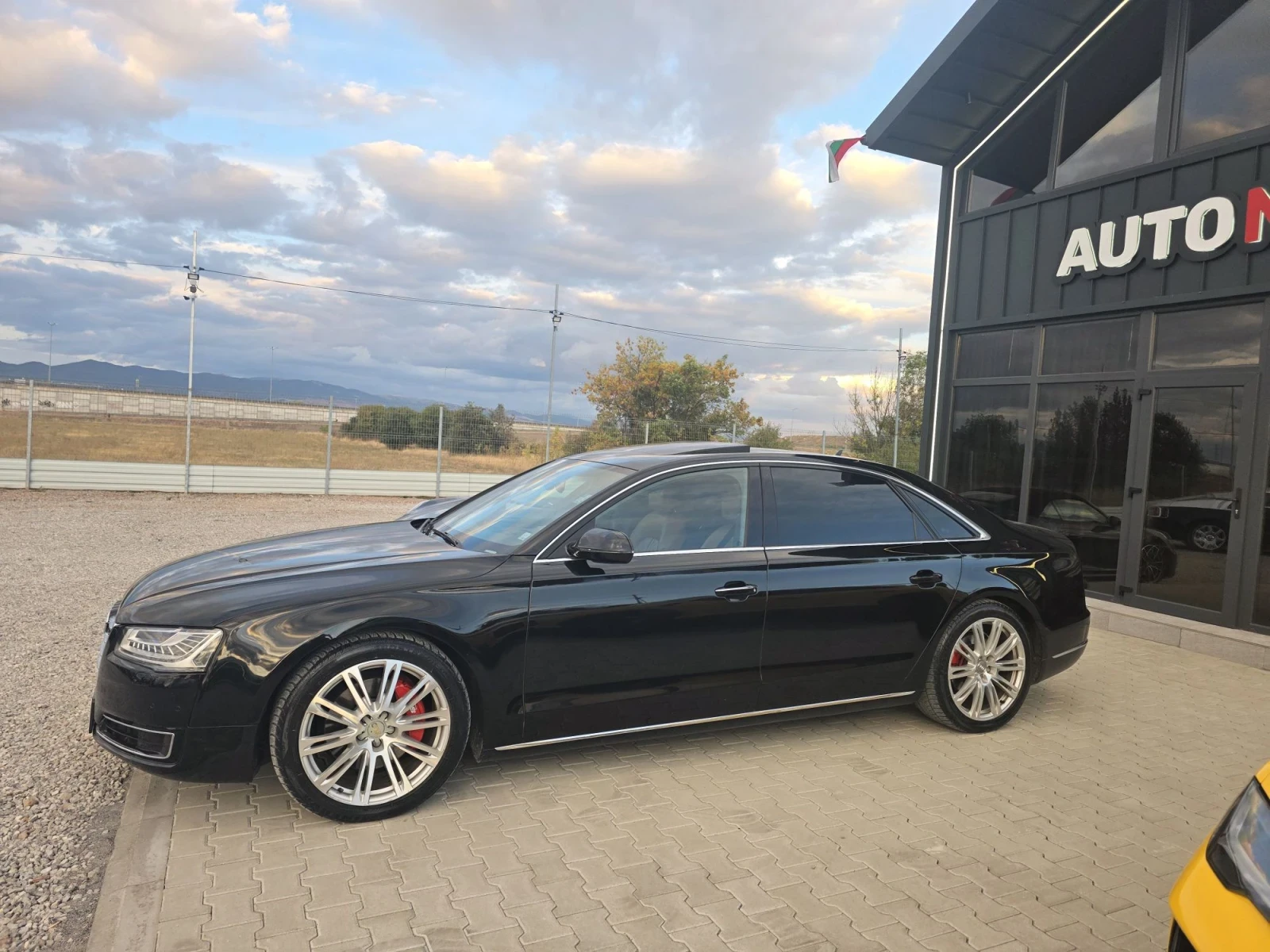 Audi A8, снимка 9 - Автомобили и джипове - 56220568