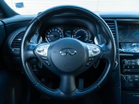 Infiniti QX70 S Premium, снимка 9 - Автомобили и джипове - 53648444