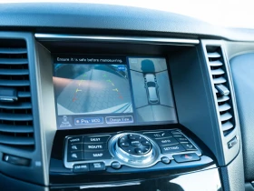 Infiniti QX70 S Premium, снимка 11 - Автомобили и джипове - 53648444