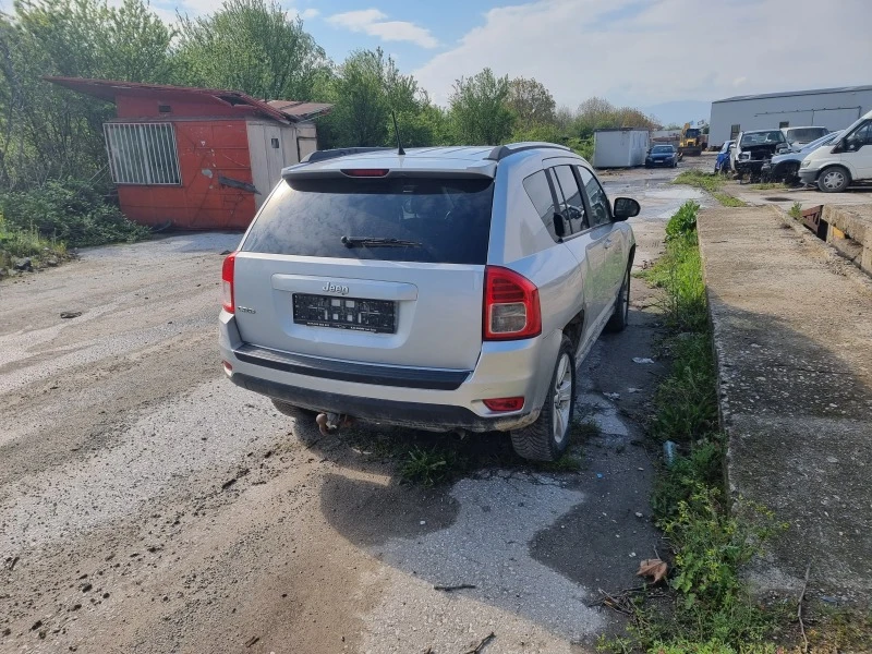 Jeep Compass 2,2d  НА ЧАСТИ , снимка 2 - Автомобили и джипове - 40422874