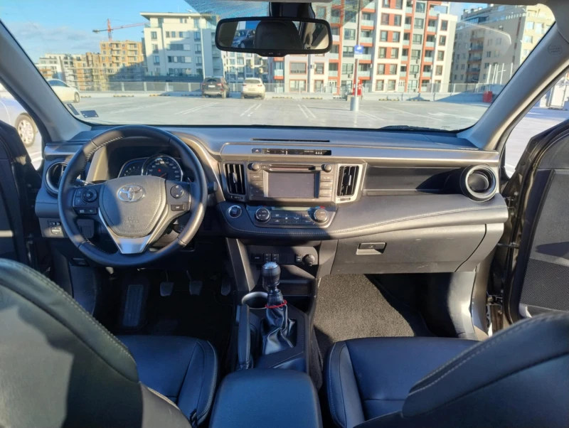 Toyota Rav4, снимка 6 - Автомобили и джипове - 49348712