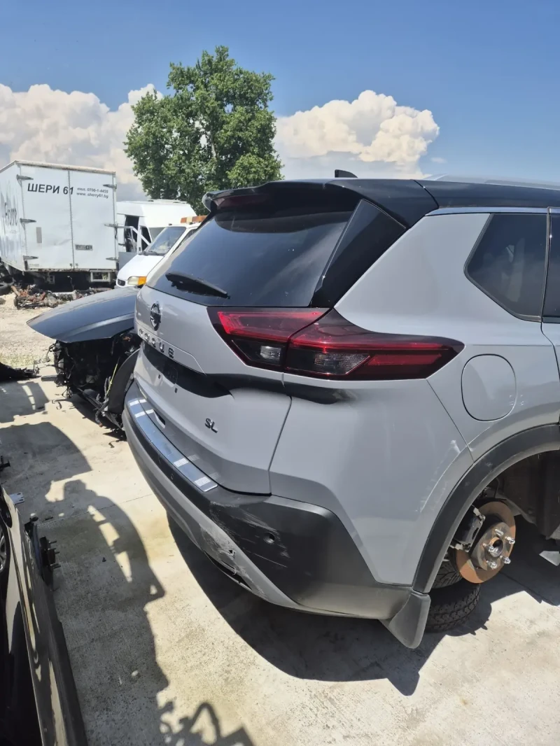 Nissan Rogue, снимка 3 - Автомобили и джипове - 50564347