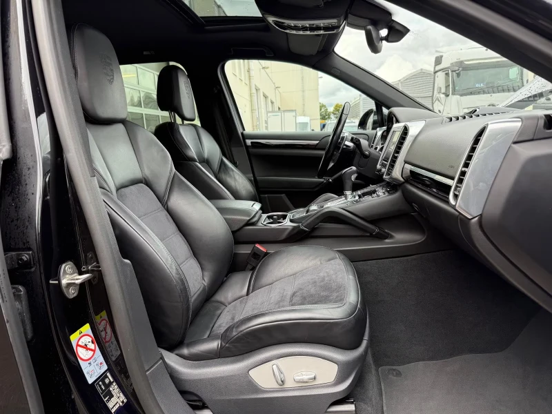 Porsche Cayenne S/DIESEL/4.2/385HP/PLATINUM-EDITION/SPORT/108D, снимка 11 - Автомобили и джипове - 51890922