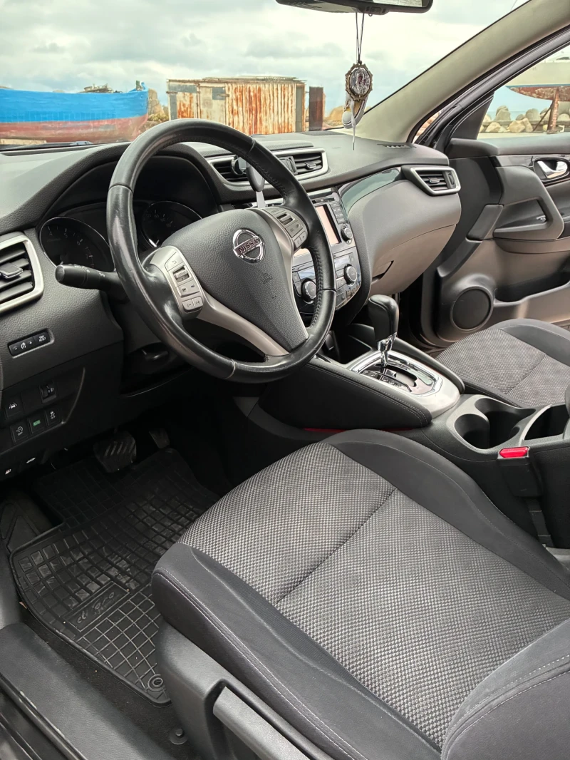 Nissan Qashqai, снимка 5 - Автомобили и джипове - 51920206