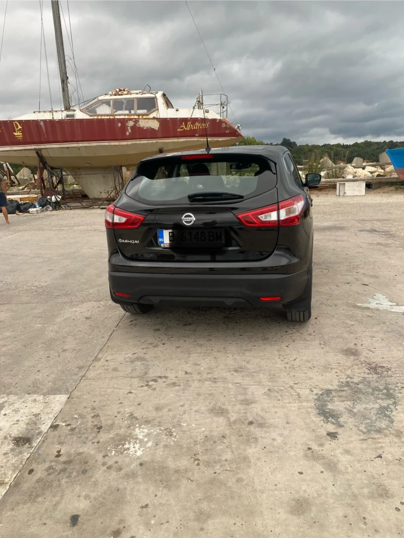 Nissan Qashqai, снимка 16 - Автомобили и джипове - 51920206
