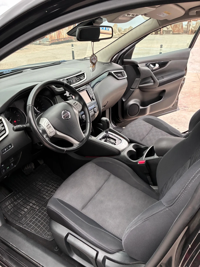 Nissan Qashqai, снимка 9 - Автомобили и джипове - 51920206