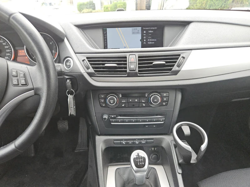 BMW X1 2.0d---X-DRIVE--NAVI--XENON, снимка 10 - Автомобили и джипове - 52098779