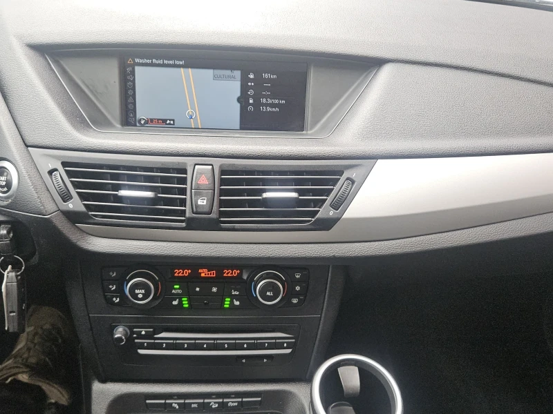 BMW X1 2.0d---X-DRIVE--NAVI--XENON, снимка 14 - Автомобили и джипове - 52098779