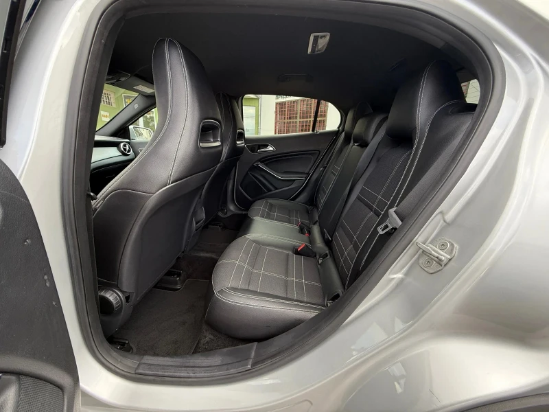 Mercedes-Benz GLA 220 4matic, снимка 12 - Автомобили и джипове - 52638935