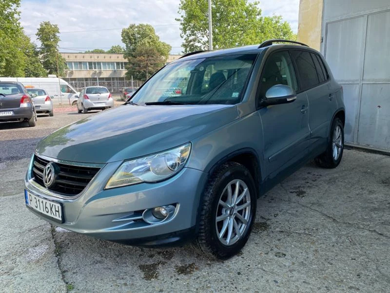 VW Tiguan - [1] 