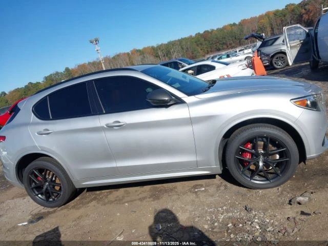 Alfa Romeo Stelvio SPORT AWD, снимка 5 - Автомобили и джипове - 53038845