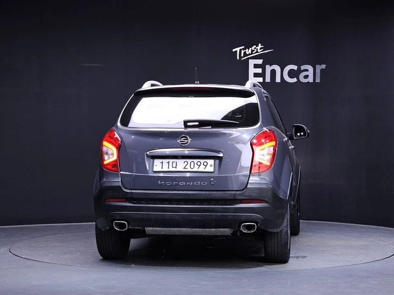 SsangYong Korando 2.2 Automatic, снимка 4 - Автомобили и джипове - 55750119