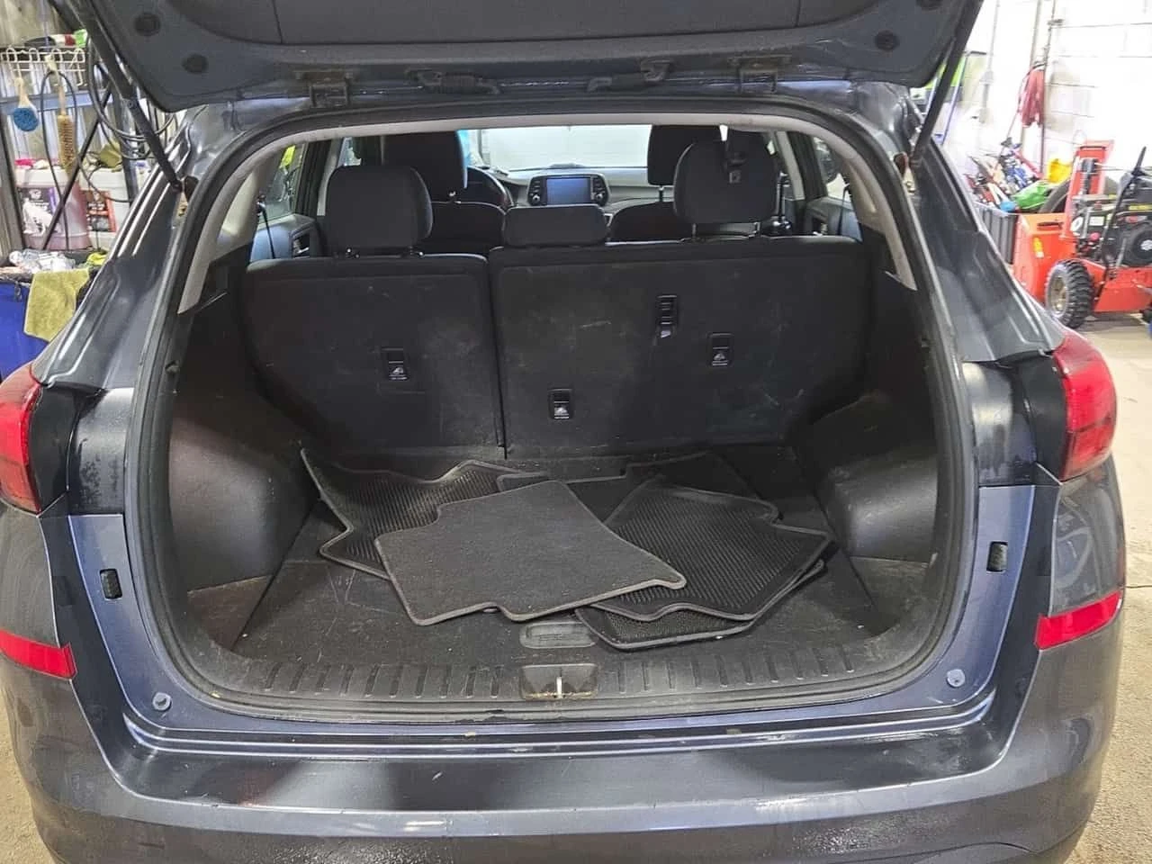 Hyundai Tucson * PREFERRED * CARFAX * �������� * LANE ASSIST | Mobile.bg � ����������� 16