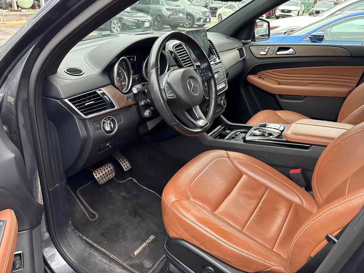 Mercedes-Benz GLE 450 AMG 4MATIC COUPE * AMG PACK* ДИСТРОНИК* 360 КАМЕРА* , снимка 7 - Автомобили и джипове - 54609489