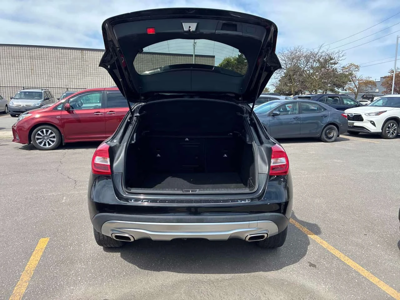Mercedes-Benz GLA 250 4MATIC* ПОДГРЕВ* ПАНОРАМА* , снимка 15 - Автомобили и джипове - 54615349