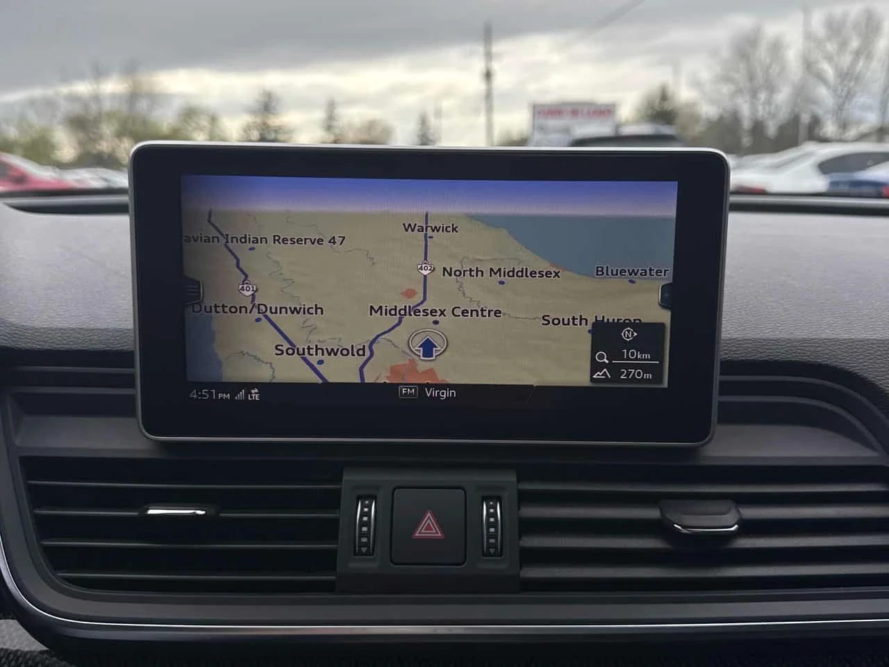 Audi SQ5 Progressiv/360 КАМЕРИ/ПАНОРАМА/БЕЗ ЗАБЕЛЕЖКИ, снимка 13 - Автомобили и джипове - 54623352