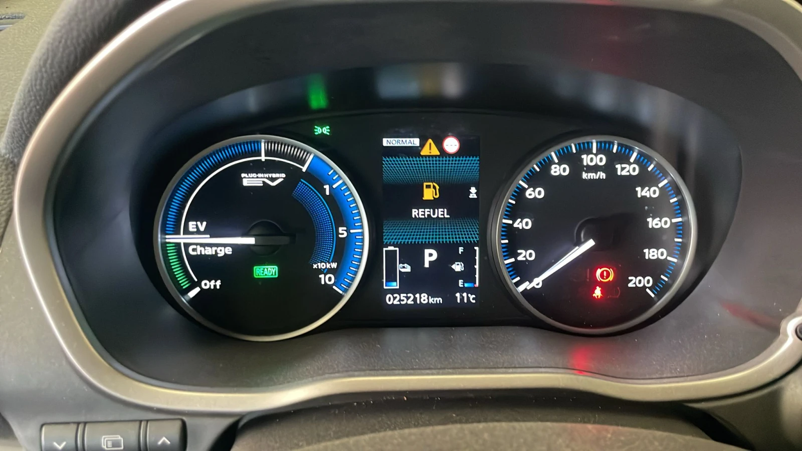 Mitsubishi Eclipse Cross 2.4 Plugin, снимка 3 - Автомобили и джипове - 54918851